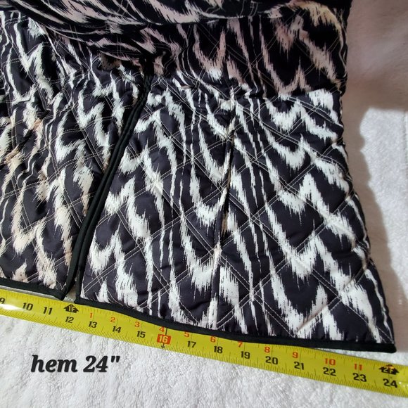 WESTBOUND WOMAN Reversible Black/White Quilted Vest Jacket, 1X - Picture 7 of 11